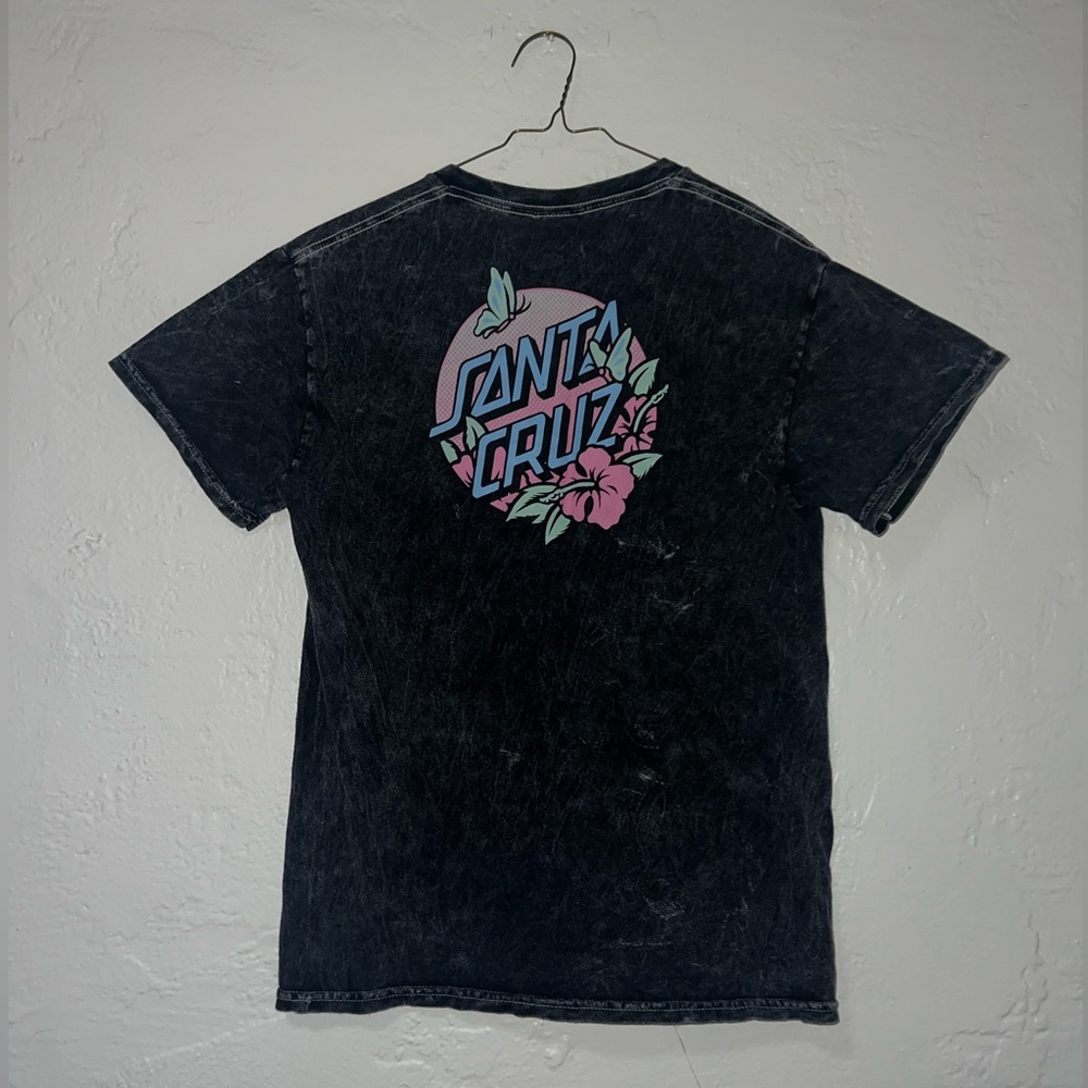 Santa Cruz Women’s T-shirt Size Small Charcoal and Pastel Colors